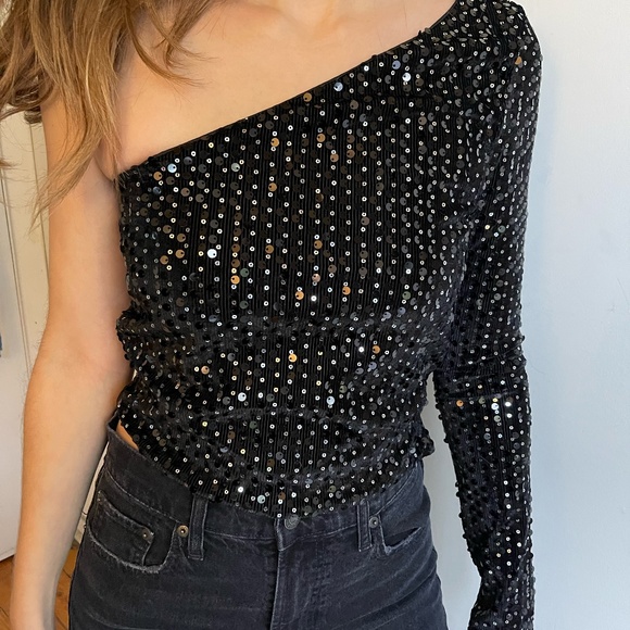 Mango one sleeve top with sequins - Picture 1 of 3